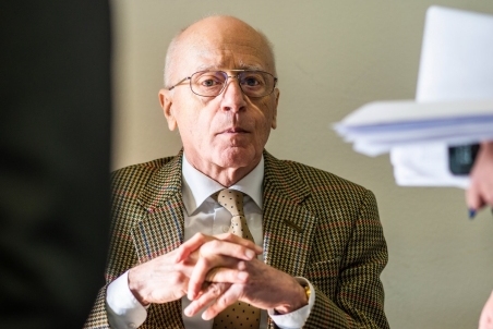 Hans-Köchler 03.jpg