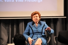 198.jpg
