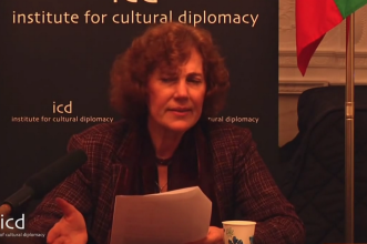 Elena Poptodorova.jpg