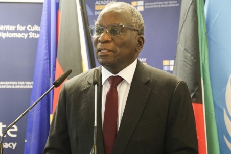 Derek_Lakudzala_001.jpg