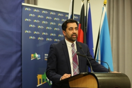 HumzaYousaf09.jpg