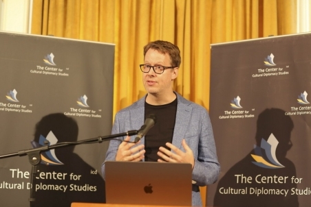 Prof. Felix Berenskötter (2).jpg