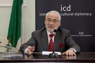 Erhard Busek.jpg