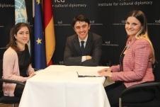 2014_03 BIEC 016.jpg
