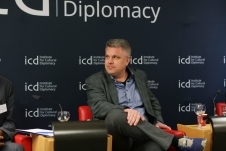 EconomicForum186.jpg