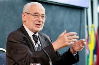 Erhard_Busek_Annual2016.jpg