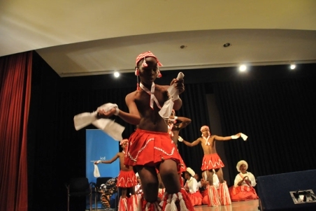 20090609_Lesotho_Traditional_Dance_DSC_9874.jpg