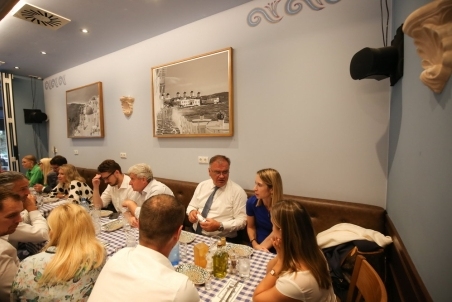202407_WFDP_Group-Dinners_02.jpg