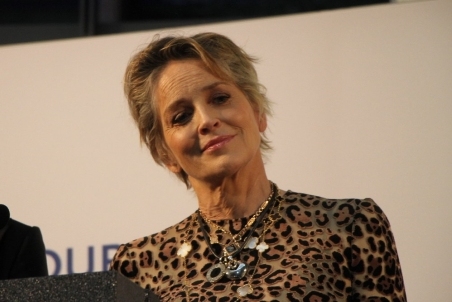 04-Sharon-Stone-12.jpg