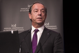 Lawrence Gonzi_3.jpg