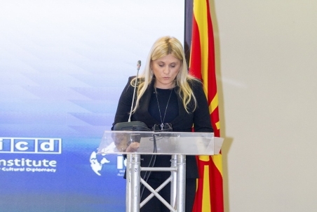 ElenaKuzmanovska02.jpg