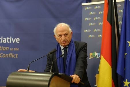 AndreAzoulay04.jpg