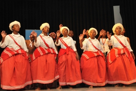 20090609_Lesotho_Traditional_Dance_DSC_9826.jpg