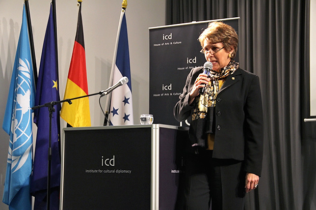 2012-20-013.jpg