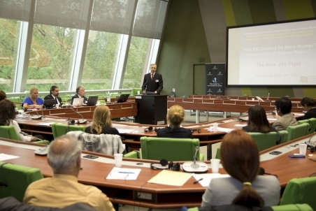 2014_03 Strasbourg Conference 009.jpg
