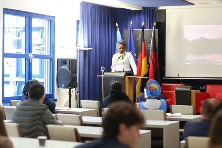 Vera Kamtukule 04.jpg