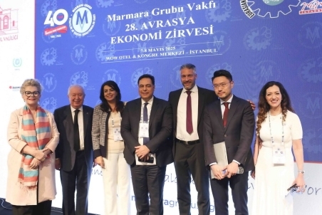 Eurasian_Economic_Forum_2025_GROUP31.jpg