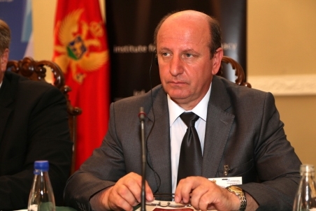 144.jpg