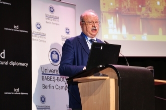antonio_varsori_desintegration2016.jpg