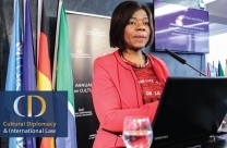 2016_Thuli_Mandosela.jpg