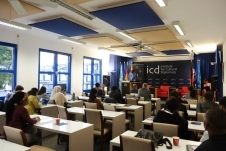 EconomicForum181.jpg