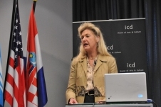 220.jpg