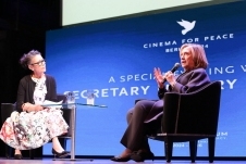 04-Hilary-Event-Photos-Hilaryevent14.jpg