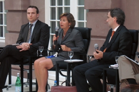 200806 ISCD 04 Panel Discussion IMG_1802.jpg