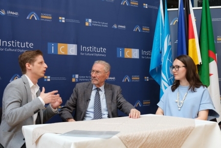 Emil Constantinescu 017.JPG