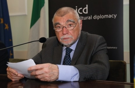 Stjepan Mesic.jpg