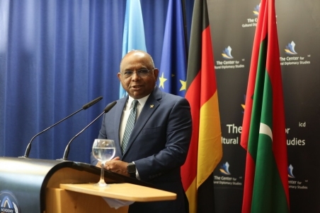 Abdulla Shahid 04.jpg