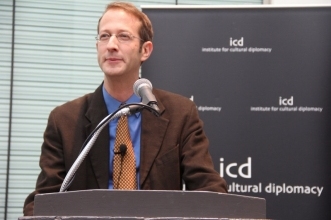 Max Paul Friedman.jpg