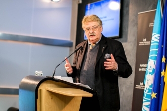 Elmar_Brok_Annual2016.JPG