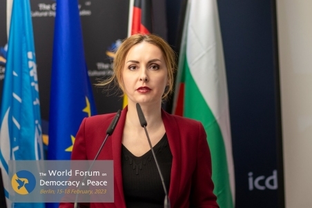 Kremena Milenova Kuneva 01.jpg