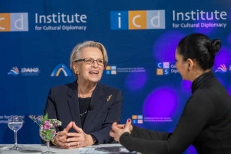 Michèle Alliot-Marie 03.jpg