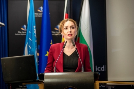 Kremena Milenova Kuneva 02.jpg