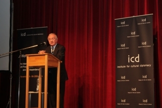 Luc van der Brande.jpg