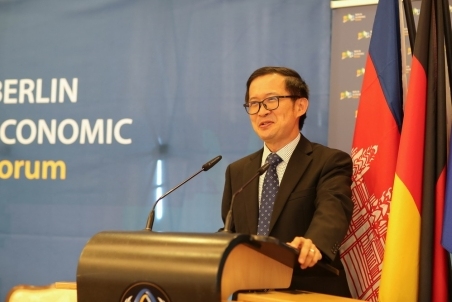 SokHourHong03.jpg