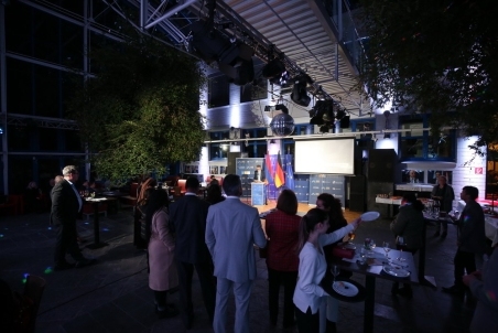 EconomicForum160.jpg