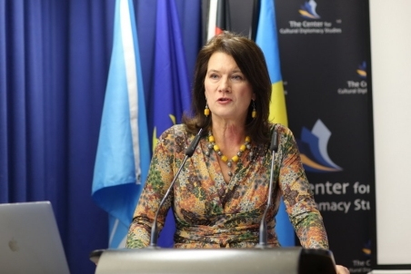 Ann Linde001.jpg