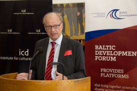 karl erik normann (1).jpg