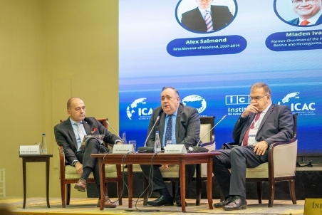 AlexSalmond04.jpg