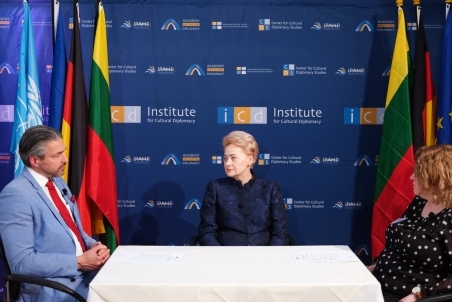 Dalia Grybauskaitė 03.jpg