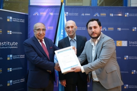 Ali Ahmad Jalali(009.jpg