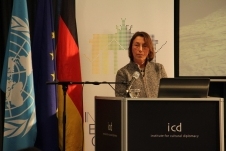 145.jpg