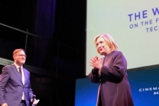 04-Hilary-Event-Photos-Hilaryevent09.jpg