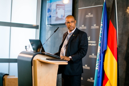 Rui_Duarte_Barros_Annual2016.JPG