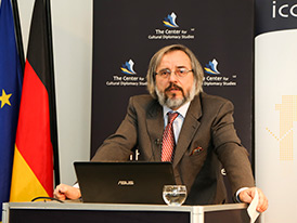 Aldo Ravazzi Douvan_tn.jpg