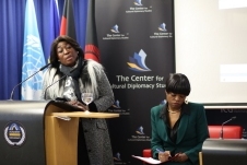 EconomicForum129.jpg