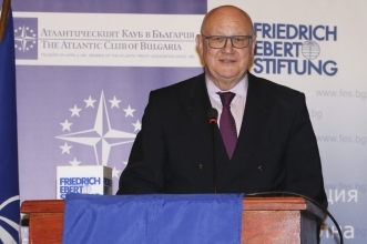 Ioan Mircea Pascu (Vice-President, European Parliament).jpg